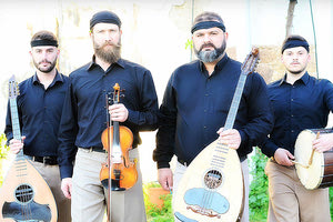 ο καταξιωμένος βιολάτορας Αντώνης Μαρτσάκης.