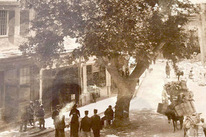 ΦΩΤΟ ΗΜΕΡΑΣ: Μία διαφορετική πλατεία  