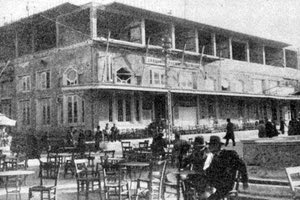 ΦΩΤΟ ΗΜΕΡΑΣ: Στου Ρεγγινάκη το καφεζαχαροπλαστείο...