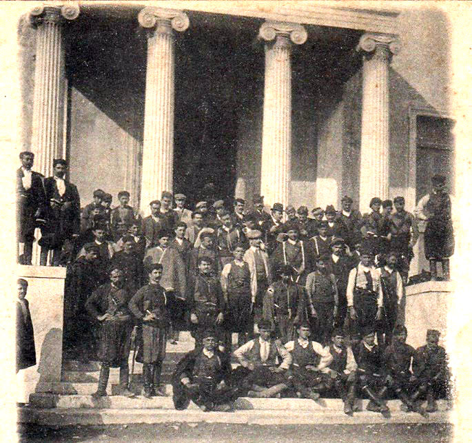 ΦΩΤΟ ΗΜΕΡΑΣ: Οι Κρήτες στη Βαρβάκειο