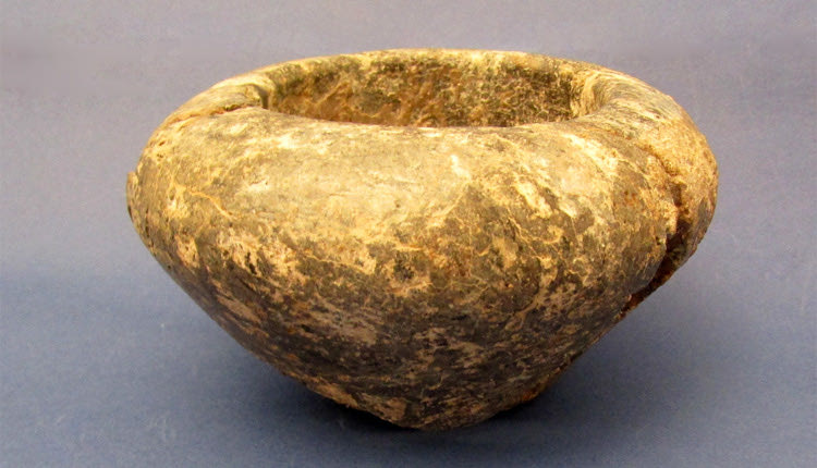 αγγείο από την ανασκαφή στο ανακτορικό κέντρο της Ζωμίνθου στον Ψηλορείτη.