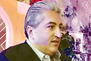 ο Μιχάλης Μπούσης