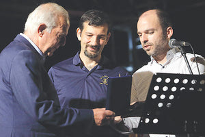 Τίμησε τη Φιλαρμονική ο δήμαρχος Ηρακλείου