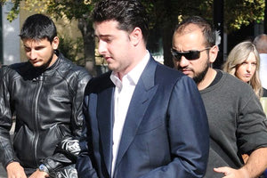 Θύελλα ξεσήκωσε η αποφυλάκιση Φλώρου