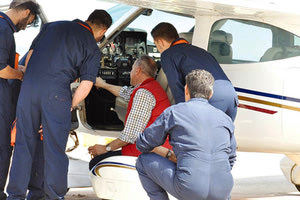 ΣΧΟΛΕΣ ΖΗΤΑ: Σπουδές μηχανικών αεροσκαφών και στην Κρήτη