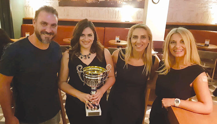 Η γυναικεία ομάδα πόλο του ΟΦΗ γιόρτασε την άνοδό της στην Α2 κατηγορία με ένα πάρτυ το Cafe bar Ηριδανός