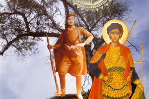 Η εικαστική έκθεση κολάζ της Τερέζας Βαλαβάνη «Πρόγονοι- ancestors»