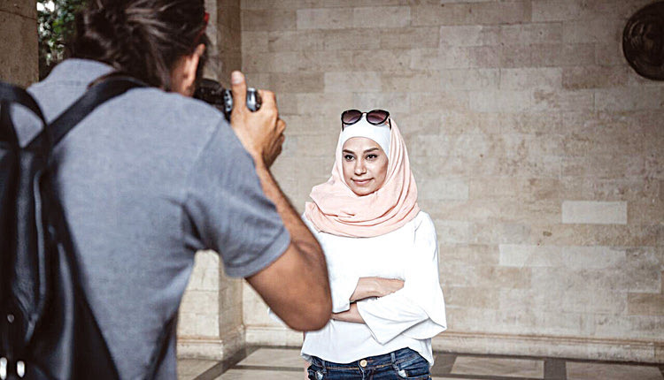 Η έκθεση φωτογραφίας «Face Forward… into my home»