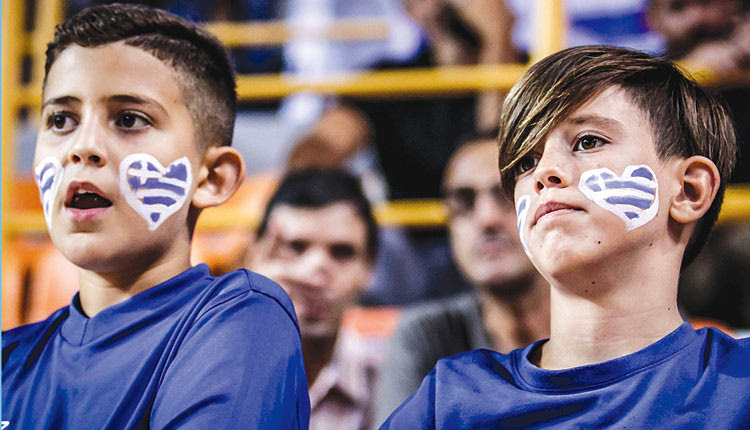 Ακόμα μια νίκη της Εθνικής χάρηκαν οι μικροί της φίλαθλοι