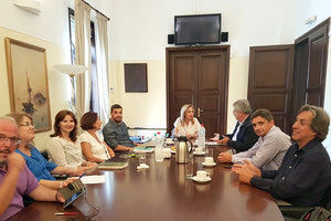 Με το νέο προεδρείο της Διοικούσας Επιτροπής του παραρτήματος Κρήτης του Γεωτεχνικού Επιμελητηρίου, συναντήθηκε χθες η συντονίστρια της Αποκεντρωμένης Διοίκησης Κρήτης.