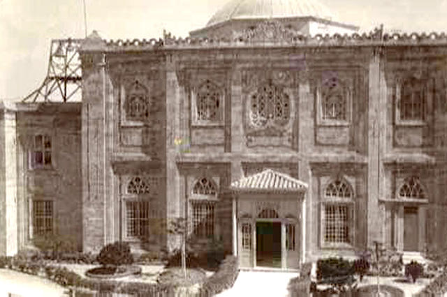 ΦΩΤΟ ΗΜΕΡΑΣ: Ο ναός του Αγίου Τίτου με το αλσύλλιο