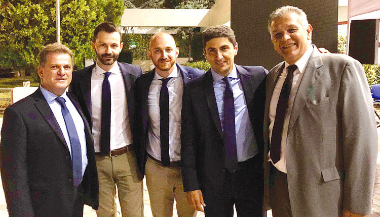 Στο Βελλίδειο τη ΝΟΔΕ εκπροσώπησαν ο πρόεδρος Βαγγέλης Καρκανάκης, οι αντιπρόεδροι Λευτέρης Ζερβός και Βασίλης Βαρούχας, ο τομεάρχης Παραγωγικών Τάξεων Γιάννης Χατζηνικολάου, ο τομεάρχης Υγείας Βαγγέλης Παπαδάκης