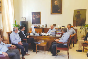 Συνάντηση του υπουργού Εσωτερικών Αλέξη Χαρίτση με τους δημάρχους της Κρήτης στη Λότζια