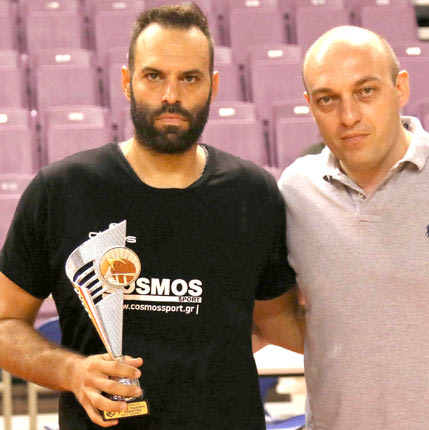 Ο Τσερκιτσόγλου με τον κ. Βαρδαβά στο τουρνουά «Βασίλης Παδουβάς»