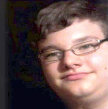 Ο 16χρονος μαθητής έπεσε  με το κεφάλι στα μπλόκια  του κυματοθραύστη 