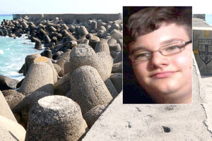 Ο 16χρονος μαθητής έπεσε με το κεφάλι στα μπλόκια του κυματοθραύστη