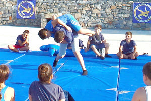 Από την επίδειξη πάλης που έγινε στον Καράβολα