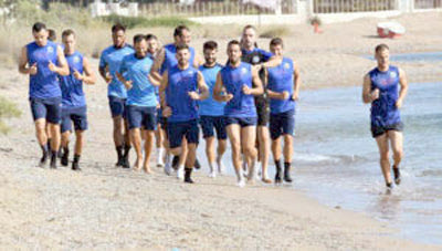 Προπόνηση στην άμμο για τους ποδοσφαιριστές του ΑΟΧ/Κισσαμικού