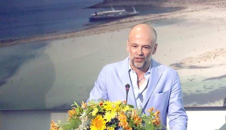 O πρόεδρος του ΣΕΤΕ Γιάννης Ρέτσος