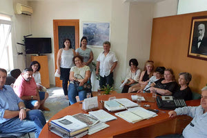 Από τη συνάντηση στον Δήμο Μαλεβιζίου για τις εργαζόμενες στο Πρόγραμμα «Βοήθεια στο Σπίτι»