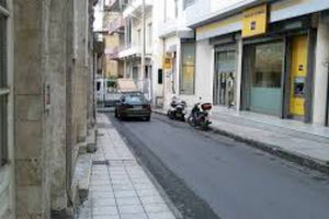 η μικρή Έβανς στο κέντρο