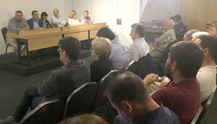 επίσημα η στήριξη του Κινήματος Αλλαγής στο νυν περιφερειάρχη Σταύρο Αρναουτάκη.