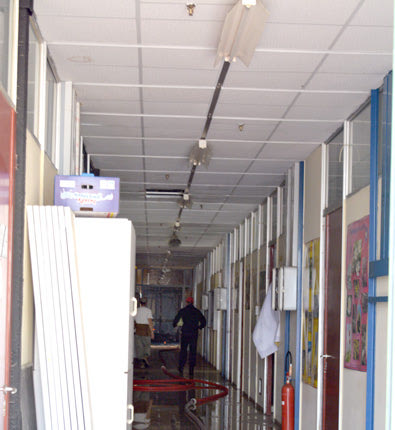 Εικόνα απόλυτης καταστροφής προκάλεσε η χθεσινή φωτιά σε κτηριακές εγκαταστάσεις που διαχειρίζεται το Βενιζέλειο Noσοκομείο.