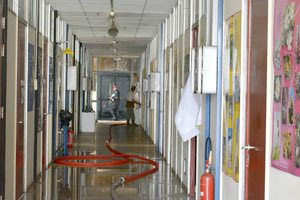 Εικόνα απόλυτης καταστροφής προκάλεσε η χθεσινή φωτιά σε κτηριακές εγκαταστάσεις που διαχειρίζεται το Βενιζέλειο Noσοκομείο.