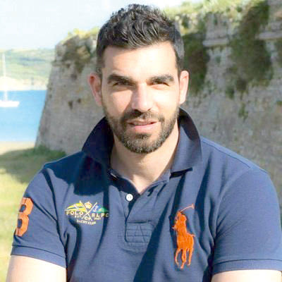 Θύμα ξυλοδαρμού έπεσε ο βουλευτής του ΣΥΡΙΖΑ Πέτρος Κωνσταντινέας 