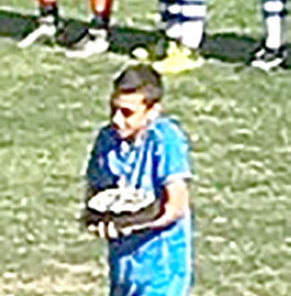 Γενέθλια στο γήπεδο έκανε ο ποδοσφαιριστής της ΑΕ Μοιρών Νίκος Ηλιάκης 