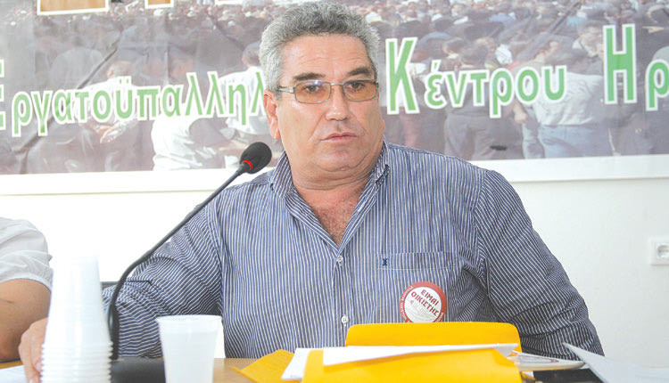 Ο πρόεδρος του Συλλόγου Οικιστών, Μιχάλης Βλαχάκης