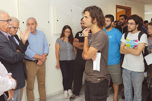 Ο κ. Γαβρόγλου με τους φοιτητές