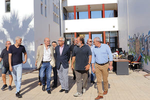 Ο υπουργός επισκέφΘηκε τα καμένα και ενημερώθηκε από τους ανθρώπους του Μουσείου Φυσικής Ιστορίας για το μέγεθος της καταστροφής