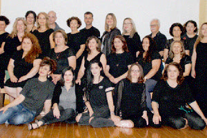 το Παραδοσιακό Εργαστήρι Χορού Ηρακλείου-Σύλλογος Διάδοσης Ελληνικών Παραδοσιακών Χορών και Μουσικής