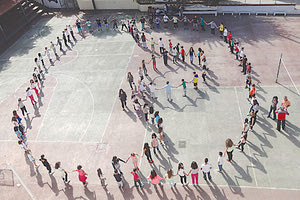 Στα σχολεία οργανώνονται ποικίλες δράσεις για τη μη-βία