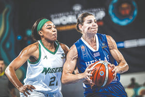 Η Εθνική γυναικών μπάσκετ στο Παγκοσμιο Κυπελλο με τη Νιγηρία.