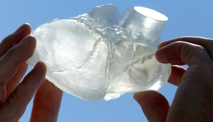 Στη χώρα της υπερβολής