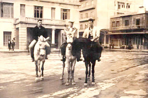 ΦΩΤΟ ΗΜΕΡΑΣ: Τα γιωργαλίδικα στην πλατεία 