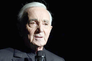 “Έφυγε” ο Σαρλ Αζναβούρ