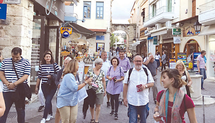 Ξεναγήσεις στην παλιά πόλη του Ρεθύμνου στη διάρκεια της οινικής εβδομάδας