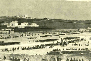 ΦΩΤΟ ΗΜΕΡΑΣ: Η άφιξη των ξένων δυνάμεων στην Κρήτη