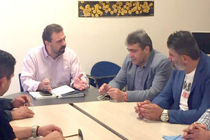 Με τη διοίκησης της Αγροτικής Ένωσης Ηρακλείου συναντήθηκε χθες ο υπουργός Αγροτικής Ανάπτυξης Σταύρος Αραχωβίτης.