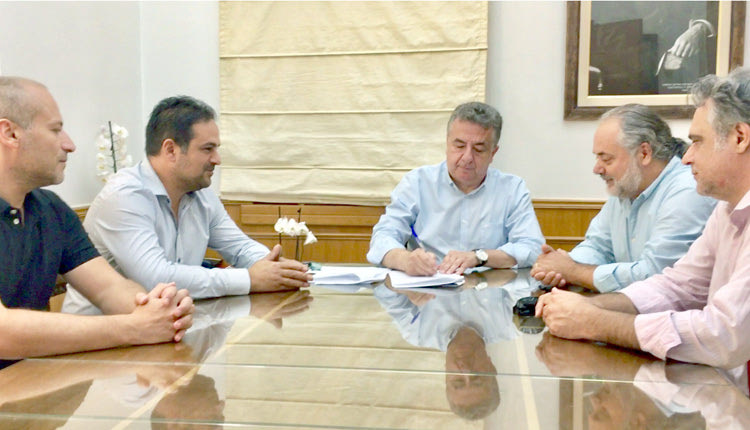 «Μέντορες» είναι ο τίτλος ενός πρωτοποριακού προγράμματος επαγγελματικού προσανατολισμού, που υλοποιεί η Περιφέρεια Κρήτης για 50 σχολεία σε όλο το νησί.
