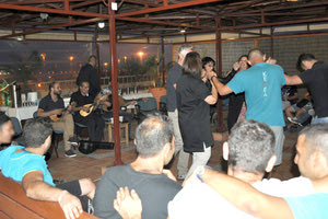 ΚΕΘΕΑ ΑΡΙΑΔΝΗ: Με μαντολίνα και μαντινάδες ξεκίνησε το Εναλλακτικό Σχολείο Ενηλίκων