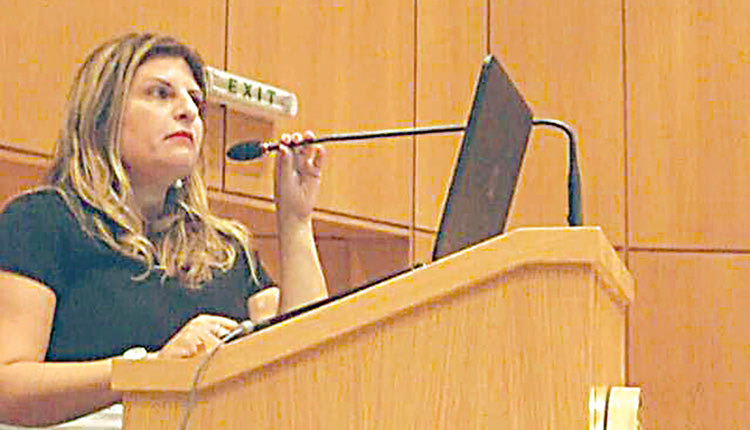 Η  κα Ιωάννα Αμερίδου  