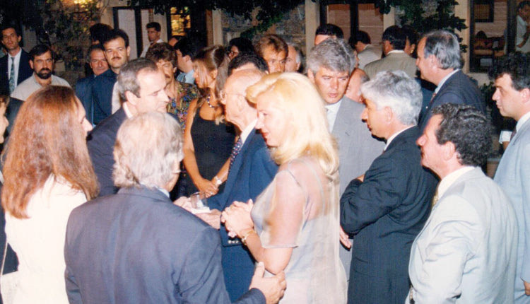 Οι καλές εποχές της Ελούντας με τον Ανδρέα Παπανδρέου.