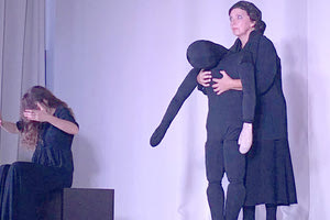 Η «ΠΡΩΤΗ ΑΓΑΠΗ» του Κονδυλάκη παρουσιάζεται επί σκηνής από την «Ομάδα Παραστατικών Τεχνών προΤΑΣΗ