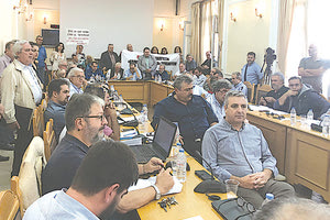 Αναστάτωση στο Περιφερειακό Συμβούλιο για το θέμα της Ελληνογερμανικής Συνέλευσης