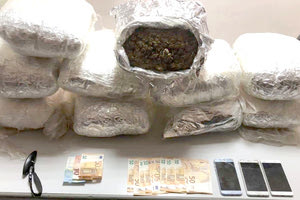 Είκοσι κιλά χασίς στην κατοχή ζευγαριού