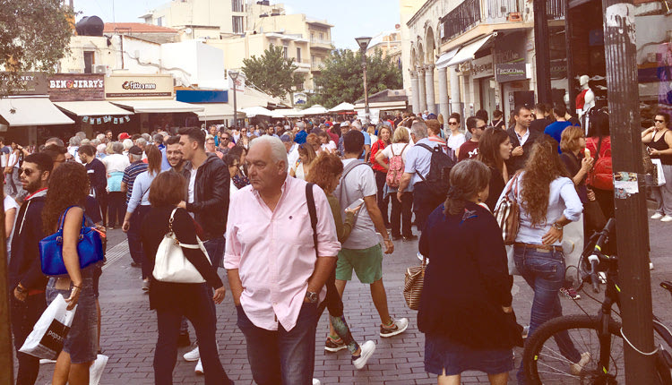 Κοσμοπλημμύρα στο κέντρο του Ηρακλείου